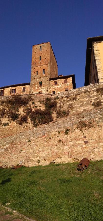 Dietro Le Mura กอลเลวัลเดลซา ภายนอก รูปภาพ