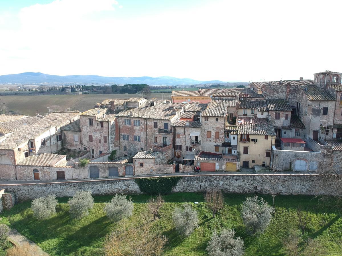 Dietro Le Mura กอลเลวัลเดลซา ภายนอก รูปภาพ